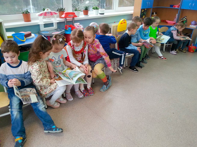 Воспитанники подготовительной группы детского сада "Родничек"